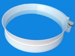 Polyethylene band for cheese mountain with concave edge